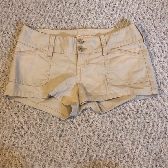 Abercrombie & Fitch Pants - Abercrombie & Fitch shorts size 4 Abercrombie & Fitch Pants - Abercrombie & Fitch shorts size 4
